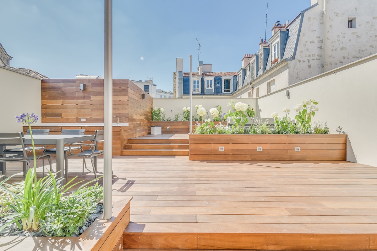 Cration d'une terrasse sur le toit d'un immeuble  Paris : terrasse ipe architecte
