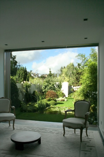 Extension ambassade : le jardin depuis l'interieur