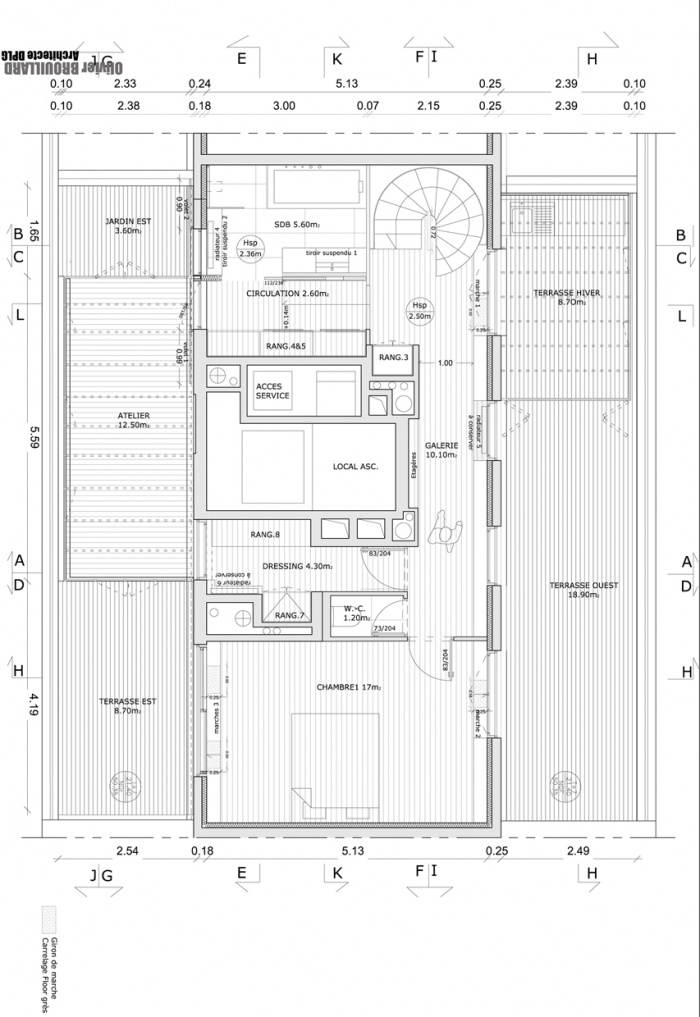 duplex : dtail giron de marche flooor grs plan R+1