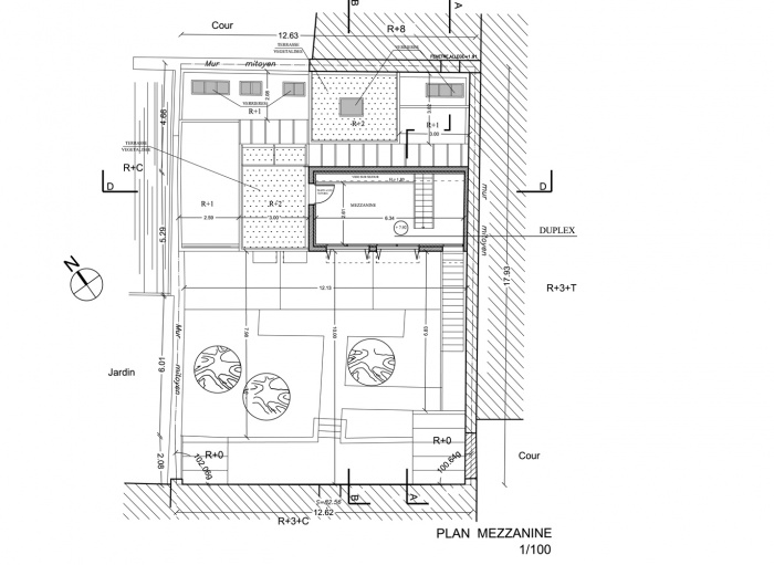 Trois maisons de ville, duplex et studio : plan mezzanine